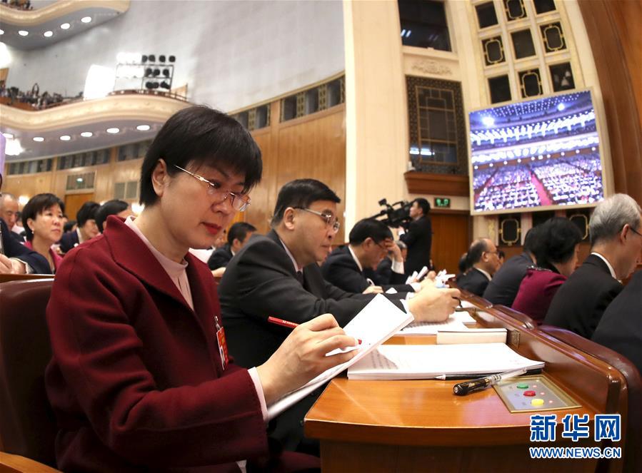 (新华全媒头条·图文互动)(6)2019——春天里的中国两会故事