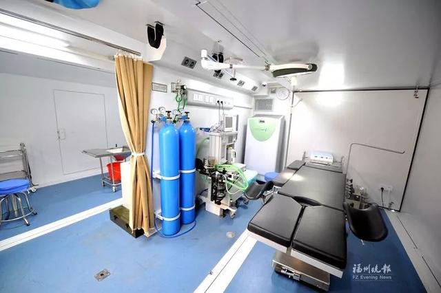 武汉连夜开建方舱医院,解放军曾用于汶川