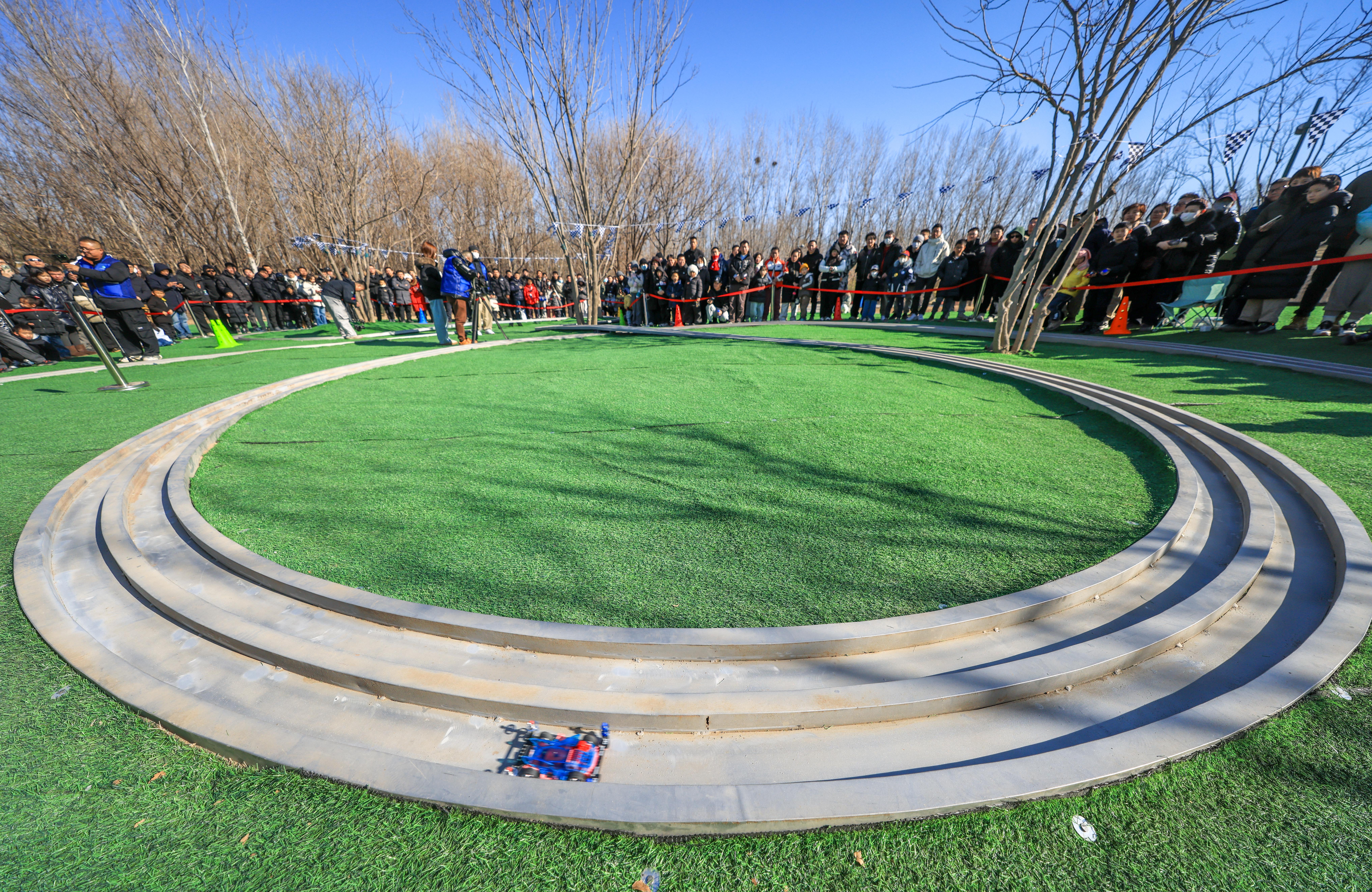 pzw260208温榆河公园四驱车竞速公益赛1