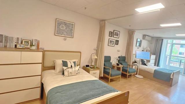 【汤医新闻】北京小汤山医院团委开展“‘医’生为老”志愿服务 助力医康养结合新发展