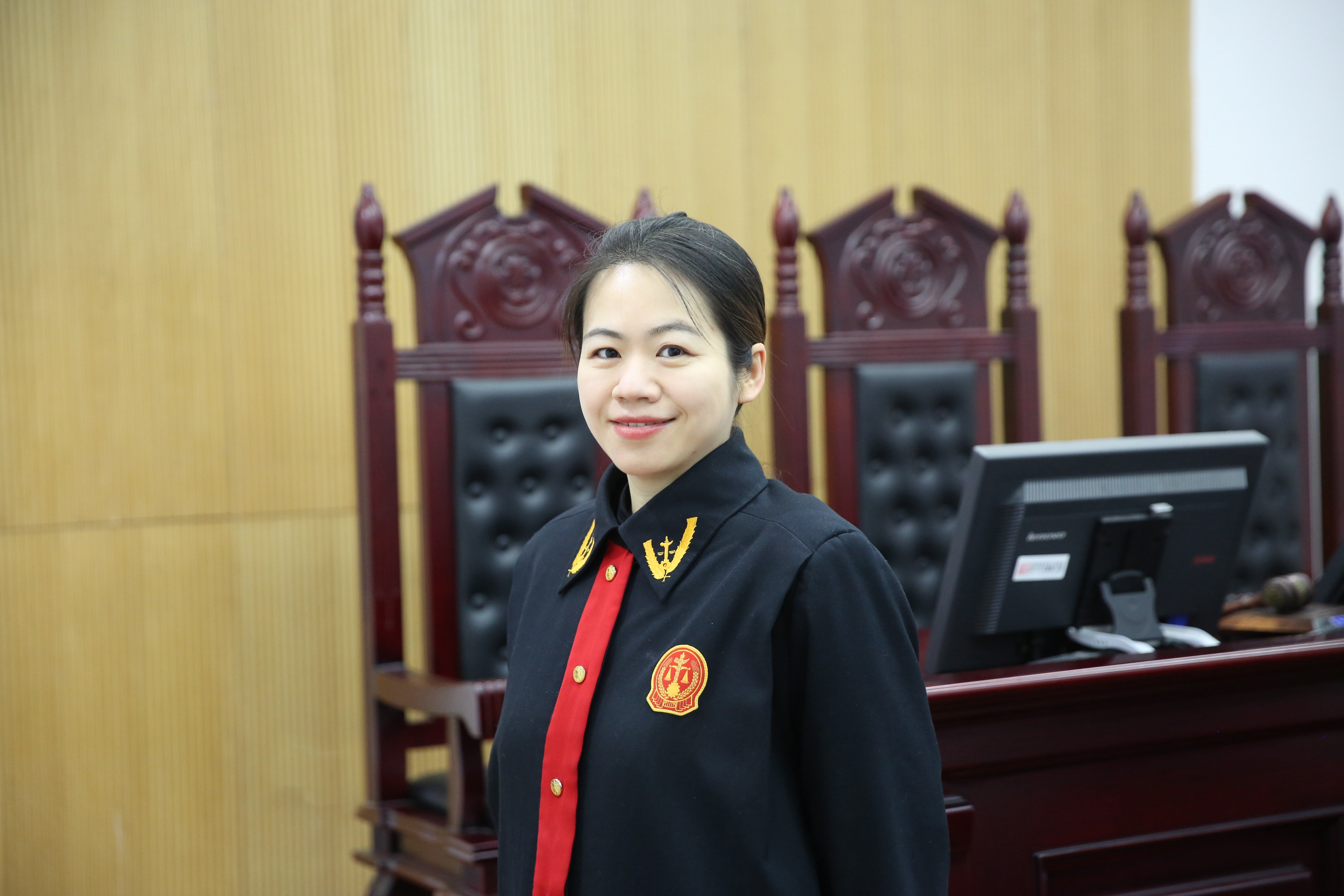 李.jpg