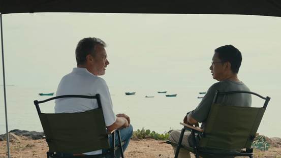 《不系之舟》剧照 大山与阿来