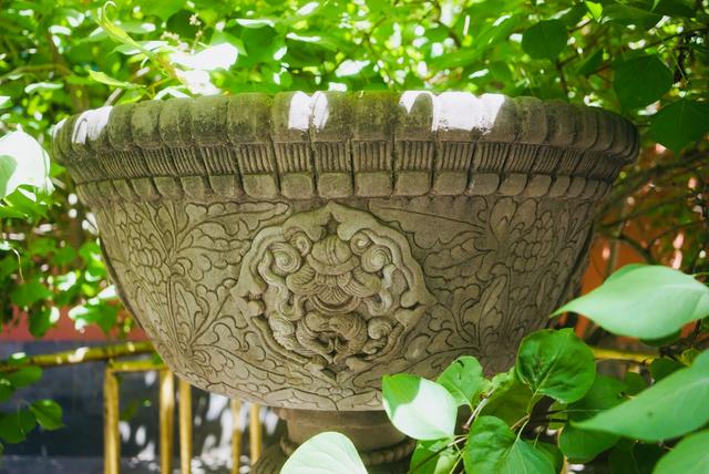 300年来秘不示人 西黄寺“隐藏”着这座北京最美白塔