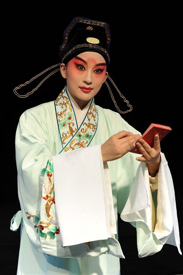 既美且帅的北昆名角，她在最美的艺术里，做一名孤独的女小生