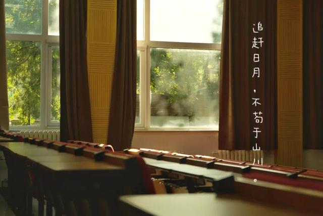 姚黄，霁红，霜绿，秋蓝