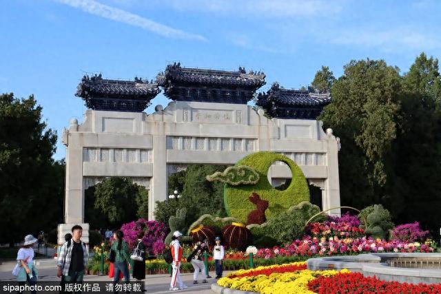 中秋国庆假期前三天北京旅游市场秩序井然，累计游客接待总量682.5万人次