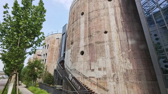 聚焦全国文化中心建设｜打卡北京文化新地标——首钢园累计迎客已达1100万人次，成为首都文化新地标