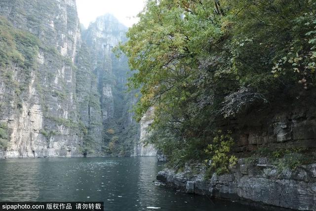 盛夏游山玩水，赏峡谷风光