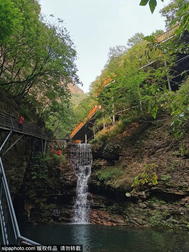盛夏游山玩水，赏峡谷风光