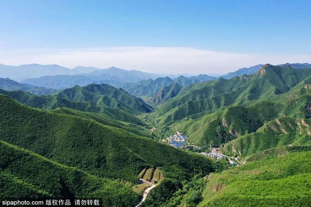 登高山草甸，感受夏日浪漫