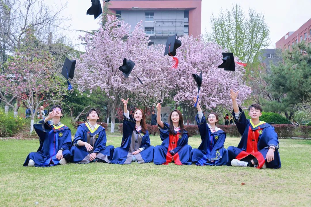 上新!交大专属学位服!这个夏天……