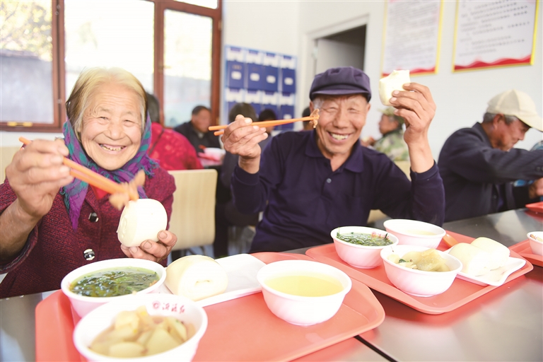 画里有话丨让幸福养老从便利就餐开始