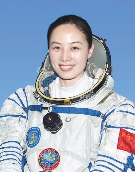 王亚平