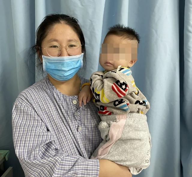 【医患温情】宝宝每次排便都痛哭不止,检查发现肠壁上满是溃疡