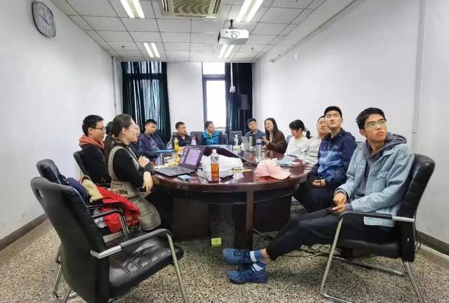 钱学森诞辰110周年 ！清华这个“班”向他致敬！