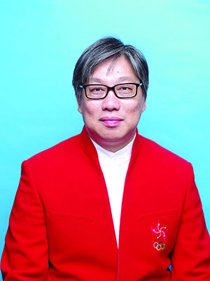 男人穿着衬衫描述已自动生成