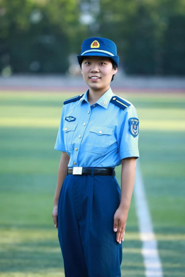 飒！“清华+空军”首批女飞行学员完成首次单飞
