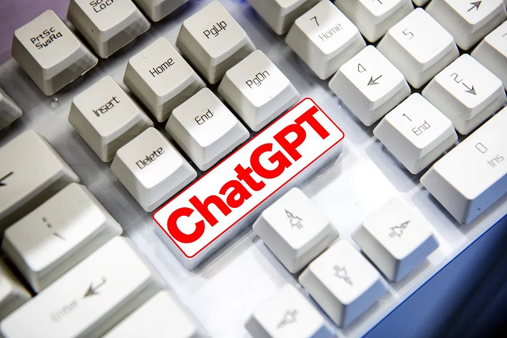连上多个热搜！火爆全网的ChatGPT到底是个啥？
