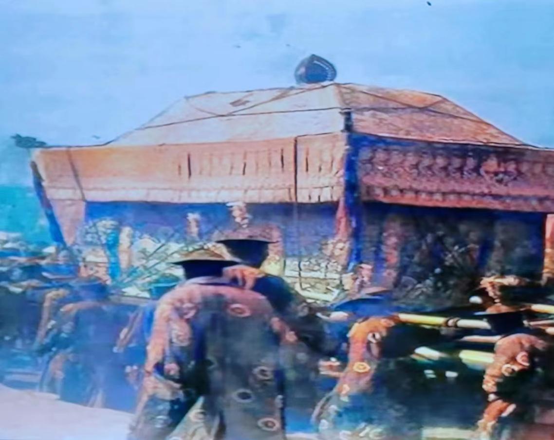 27595a8f2bd36eaeb93010bbce19c69