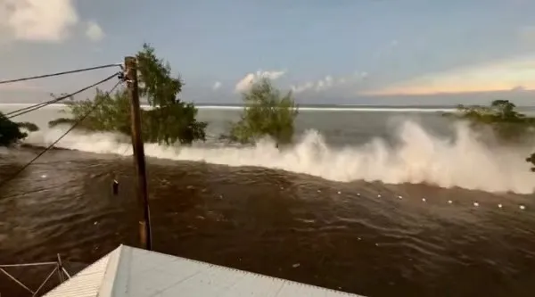 海底火山爆发，汤加全境失联！多国发布预警