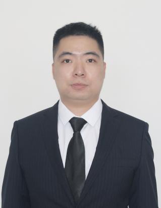 吴雪岩证件照