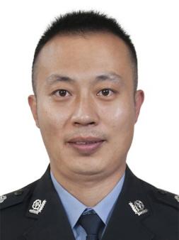 敖翔