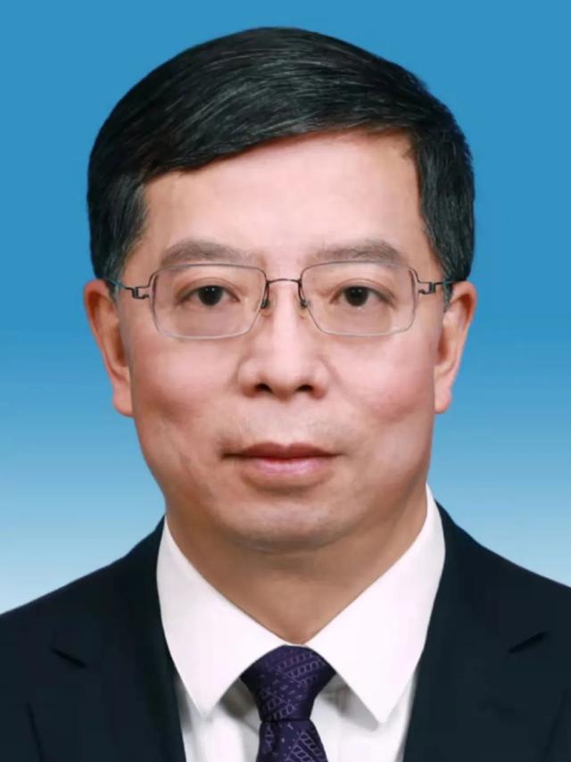两会！清华代表委员们准备好了！