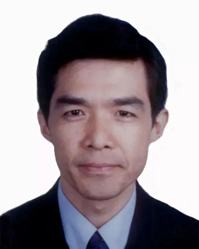 两会！清华代表委员们准备好了！