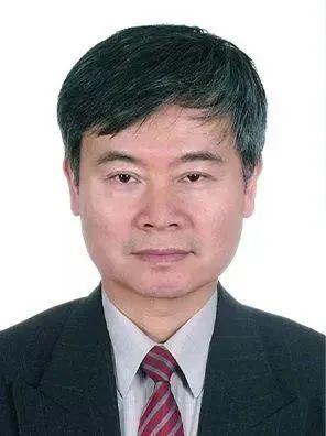 两会！清华代表委员们准备好了！