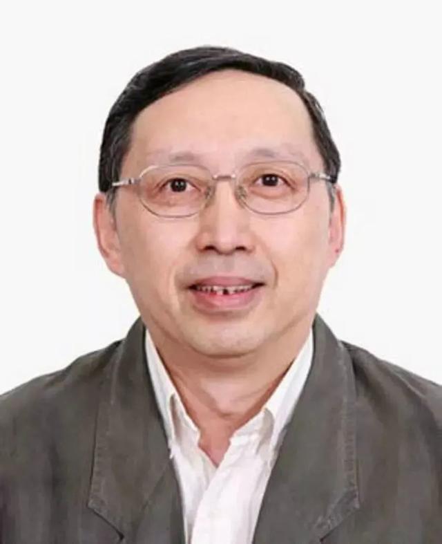 两会！清华代表委员们准备好了！