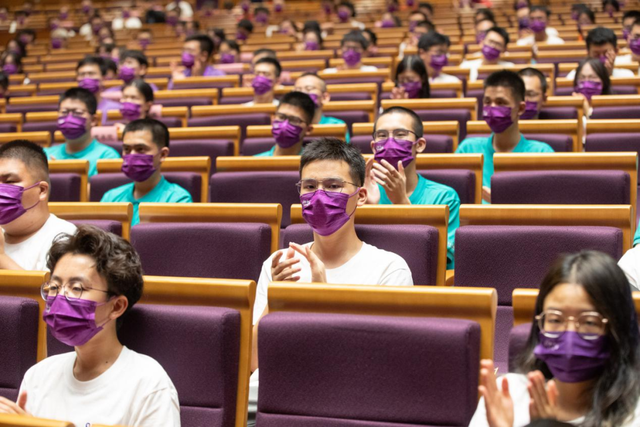 开学第一课，邱勇老师这样说