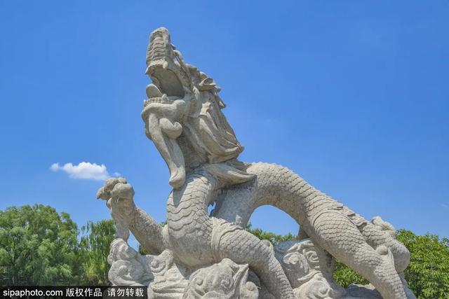 元旦假期，一起寻觅“龙行龘龘”