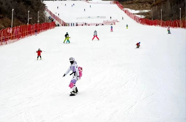 在京郊冰雪世界里，趣味过冬！（上）