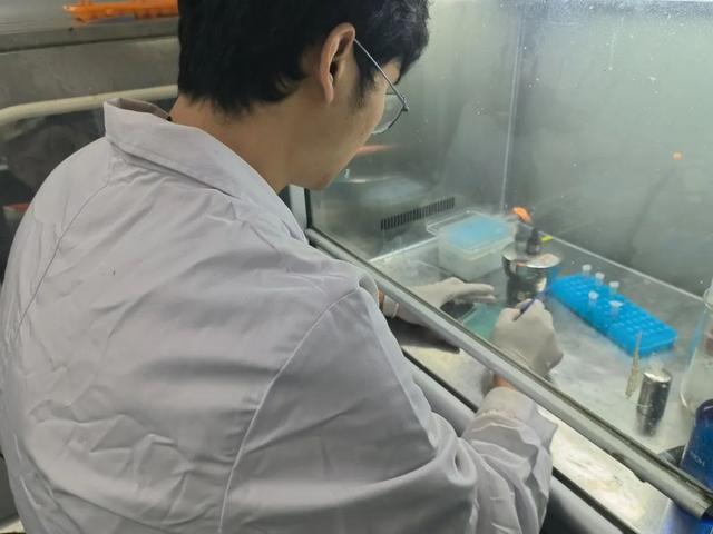 同奋进，共筑梦！江南学子用微生物作画为母校庆生！