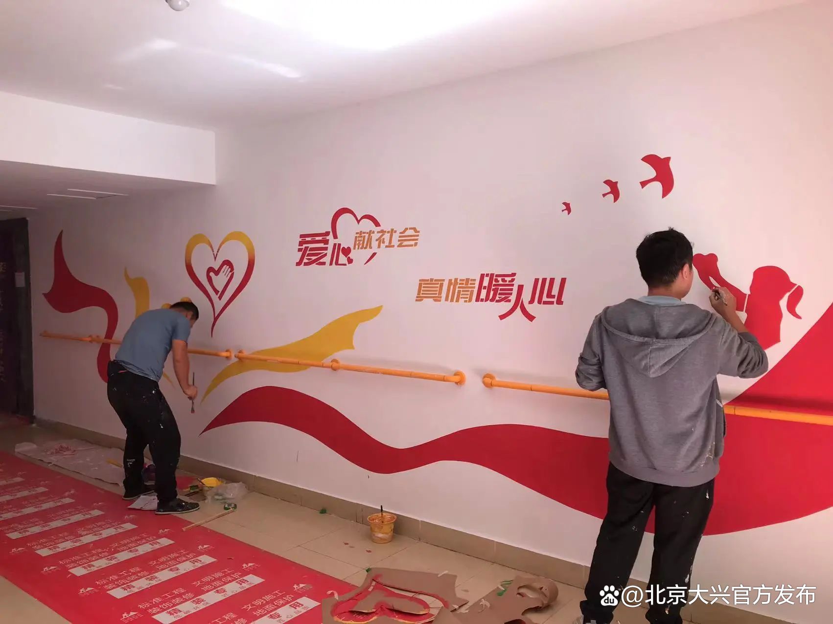 推门见风景 迎面遇文明 清源楼门亮出共治范儿
