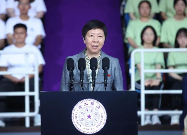 教师代表田凌：挥洒汗水，收获成长