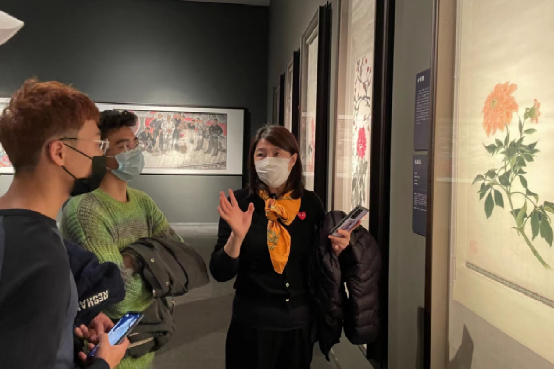 走进她的花鸟画世界，感受岁月浸润的细腻与温暖