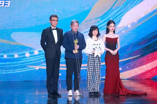 多图直击！第30届大影节“青春之夜”带你共赴光影盛典！