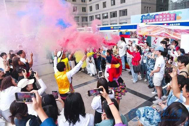 在这里，一天内可以环游世界？！