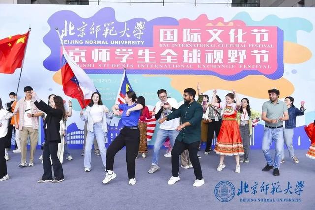 在这里，一天内可以环游世界？！