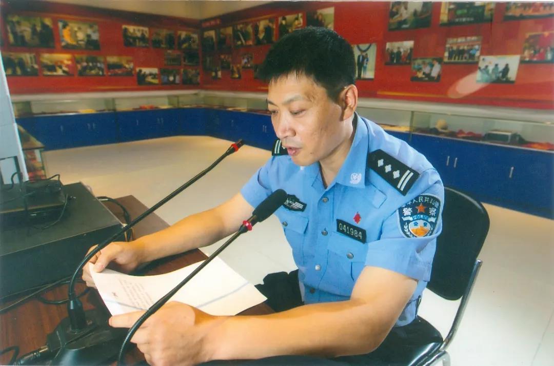 致敬英雄——丰台分局优秀社区民警刘安