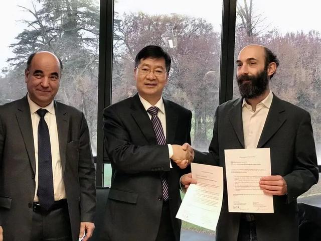 我社“‘理解中国’ 丛书多语种推广”“法国分社”入选“一带一路”出版合作典型案例