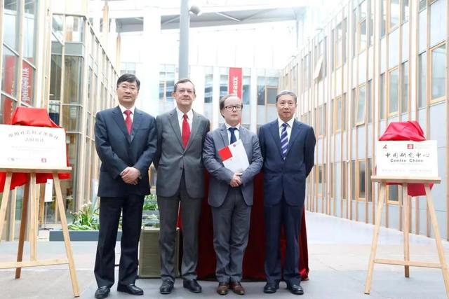 我社“‘理解中国’ 丛书多语种推广”“法国分社”入选“一带一路”出版合作典型案例