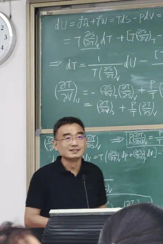 北师大第十一届“最受本科生欢迎的十佳教师”评选结果揭晓！