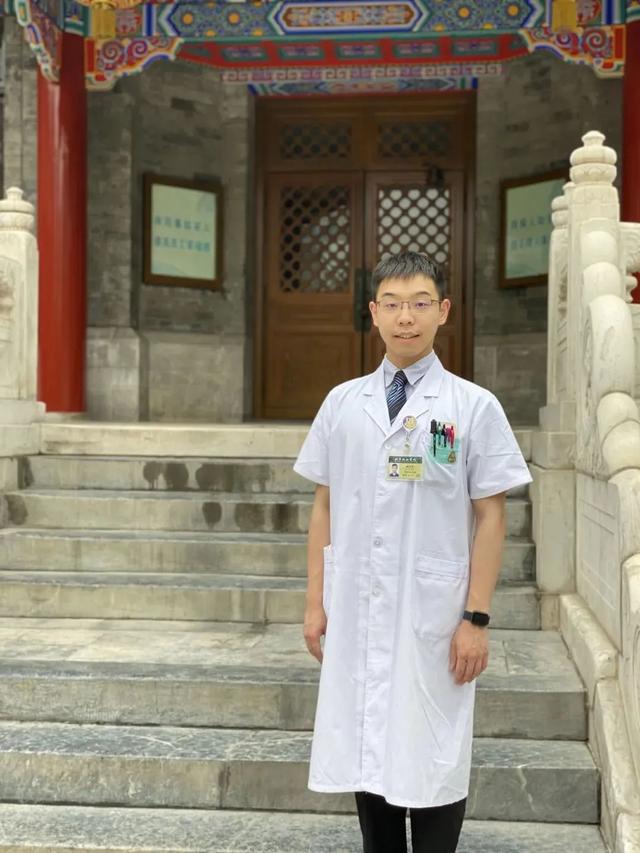 呼吸与危重症医学科？他一见钟情！