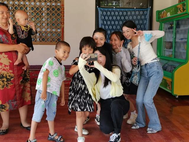 铸牢中华民族共同体意识！北师大教育实践团新疆和田行