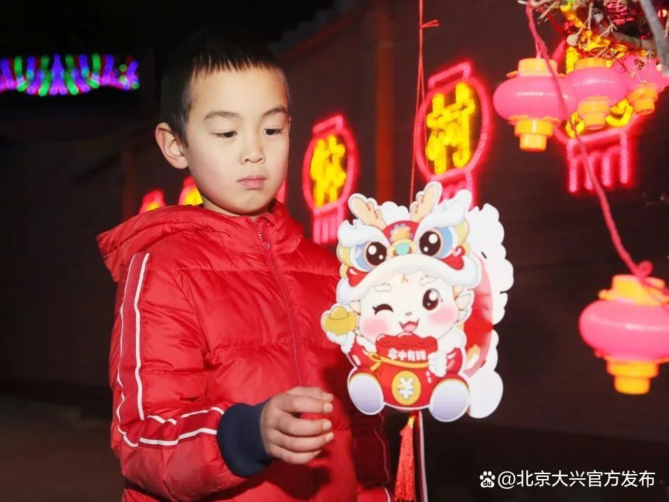 大兴区魏善庄镇：扮“靓”夜景，流光溢彩年味渐浓