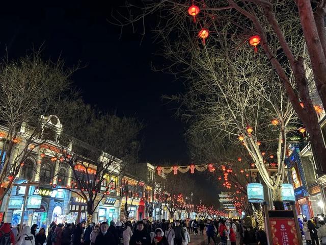 除夕 | 赏璀璨光影，迎龙年新春