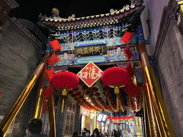 除夕 | 赏璀璨光影，迎龙年新春