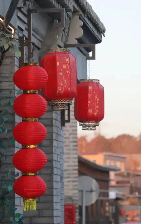 除夕 | 赏璀璨光影，迎龙年新春